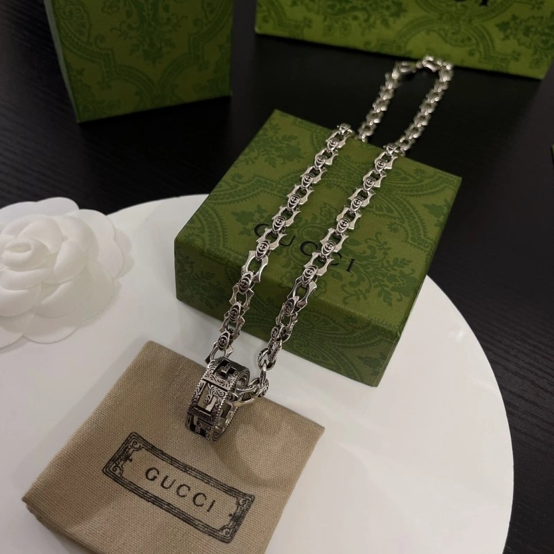 Resilient Gucci Necklaces 243090