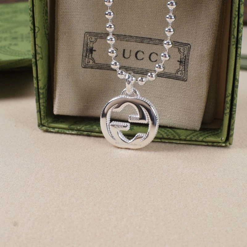 Elegant Gucci Necklaces 243112