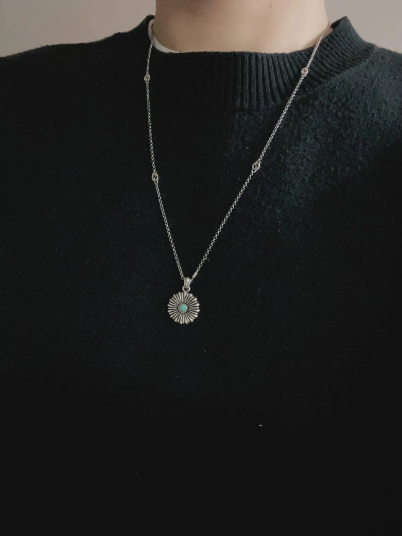 Sleek Gucci Necklaces 243089