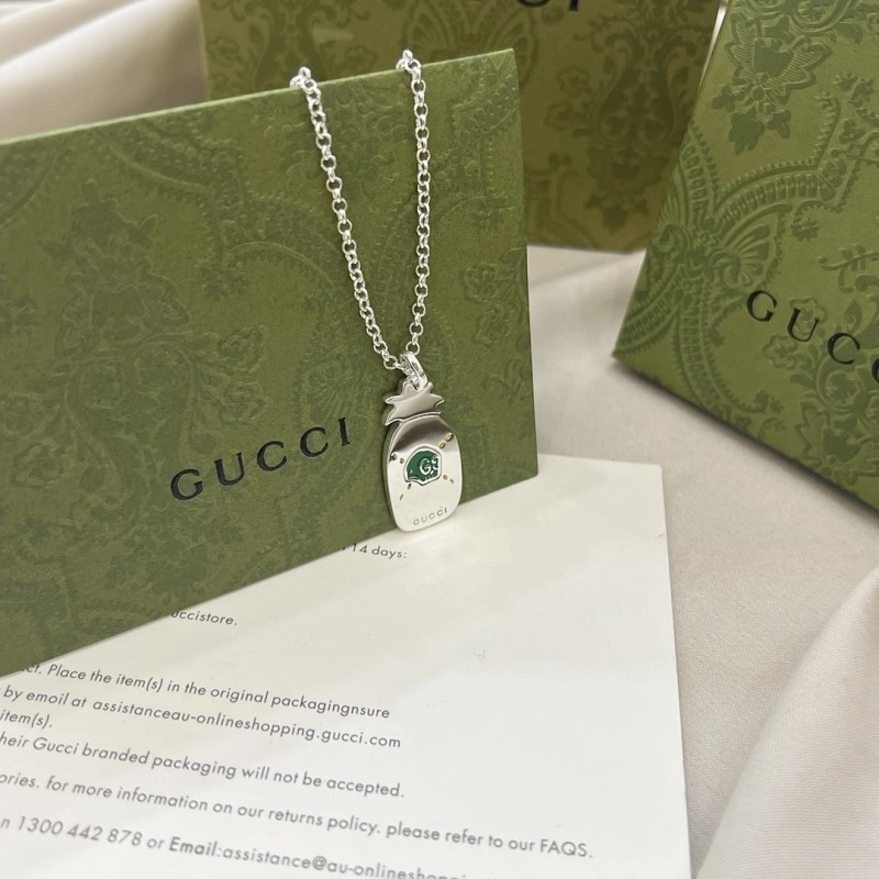 SmoothTexture Gucci Necklaces 243109