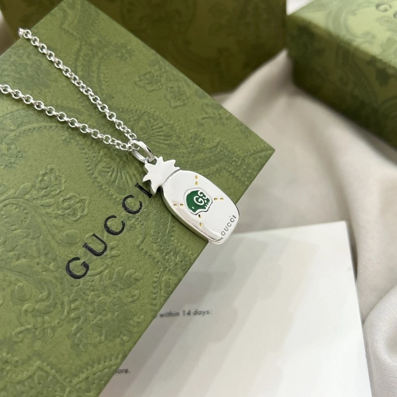 SmoothTexture Gucci Necklaces 243109