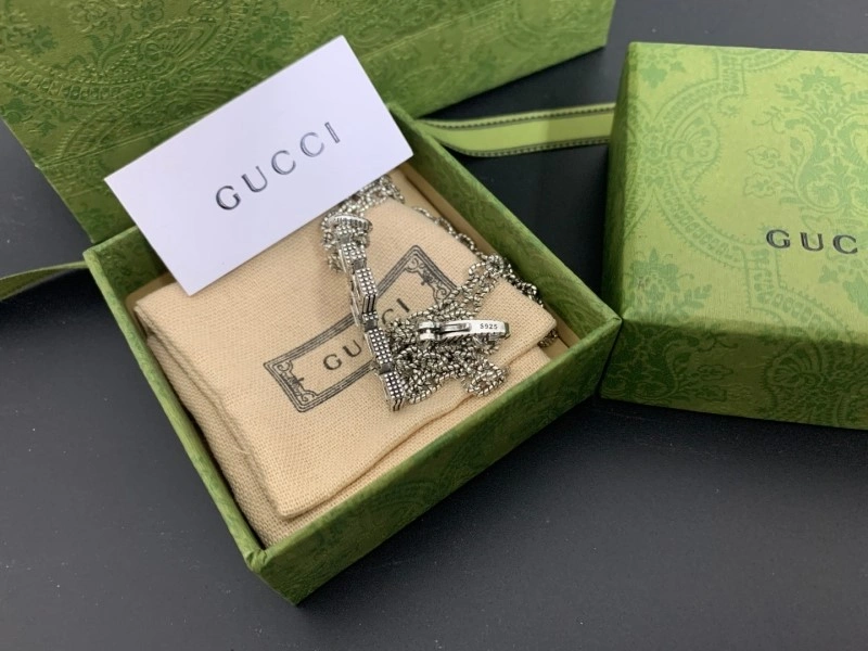 Trendsetting Gucci Necklaces 243061