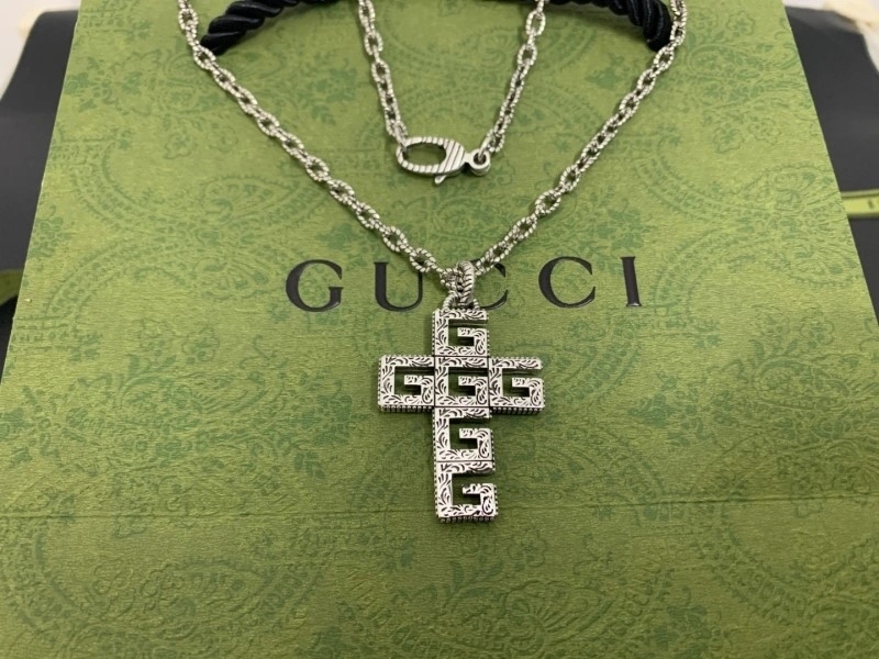 Trendsetting Gucci Necklaces 243061