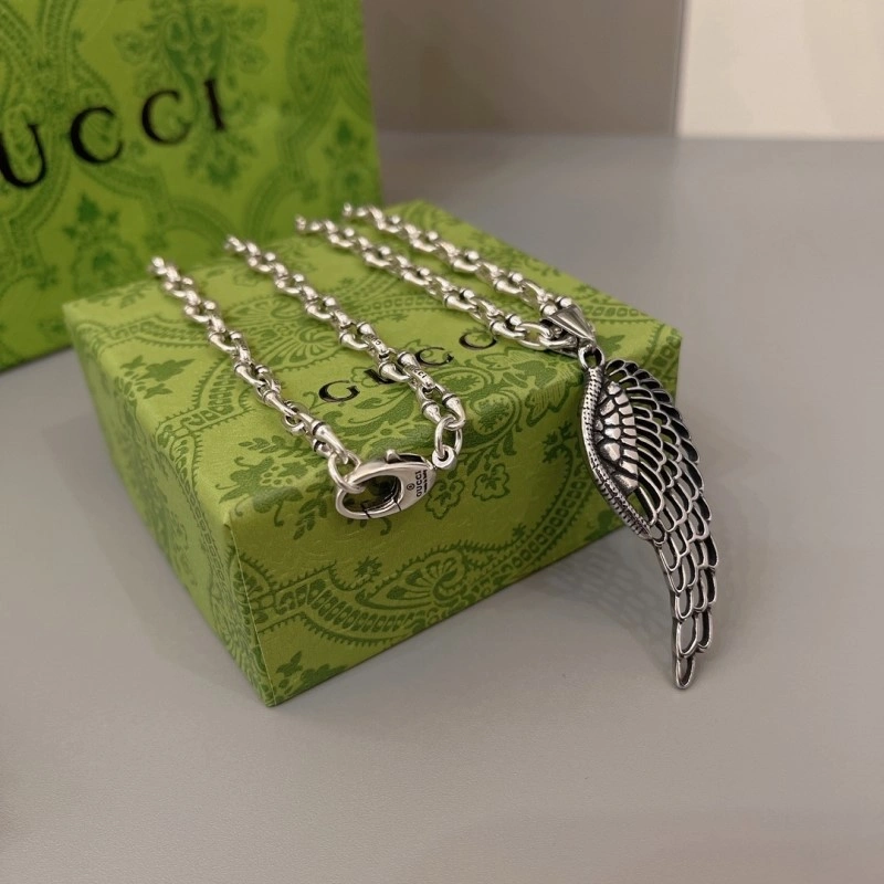 Stylish Gucci Necklaces 243043