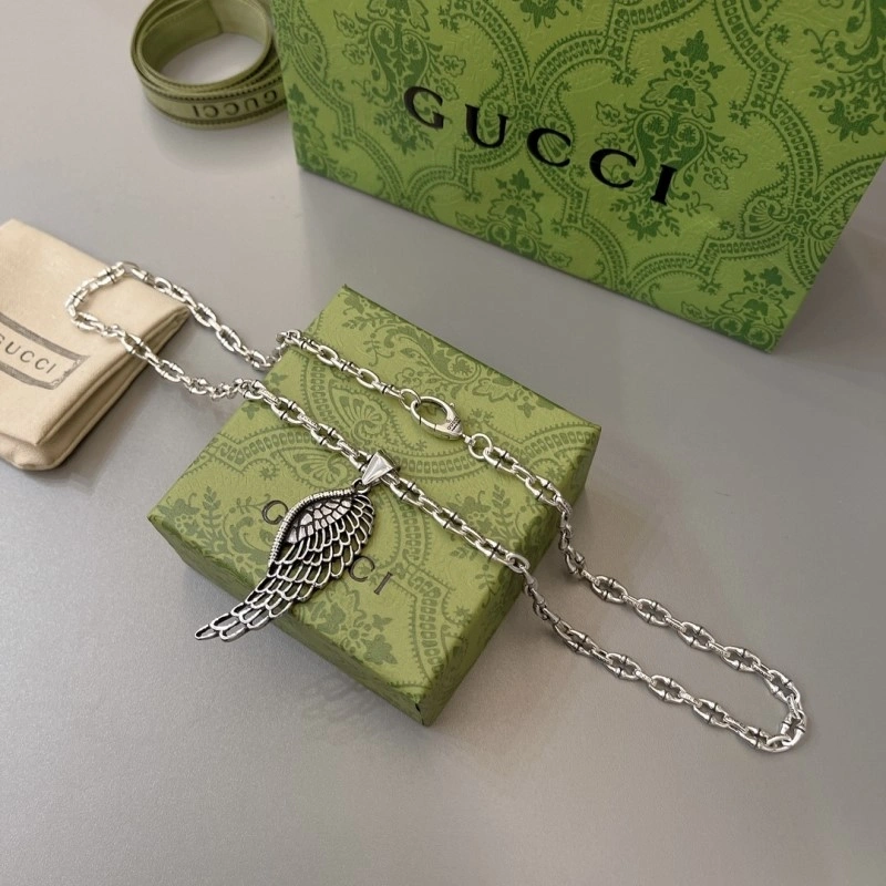 Stylish Gucci Necklaces 243043
