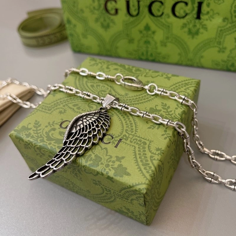 Stylish Gucci Necklaces 243043