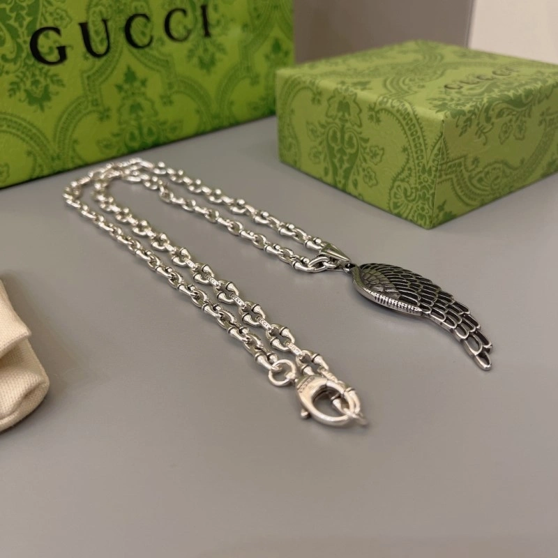Stylish Gucci Necklaces 243043