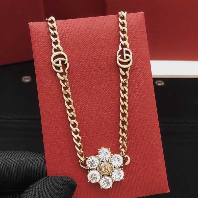 Chic Gucci Necklaces 243039