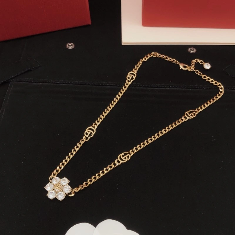 Chic Gucci Necklaces 243039