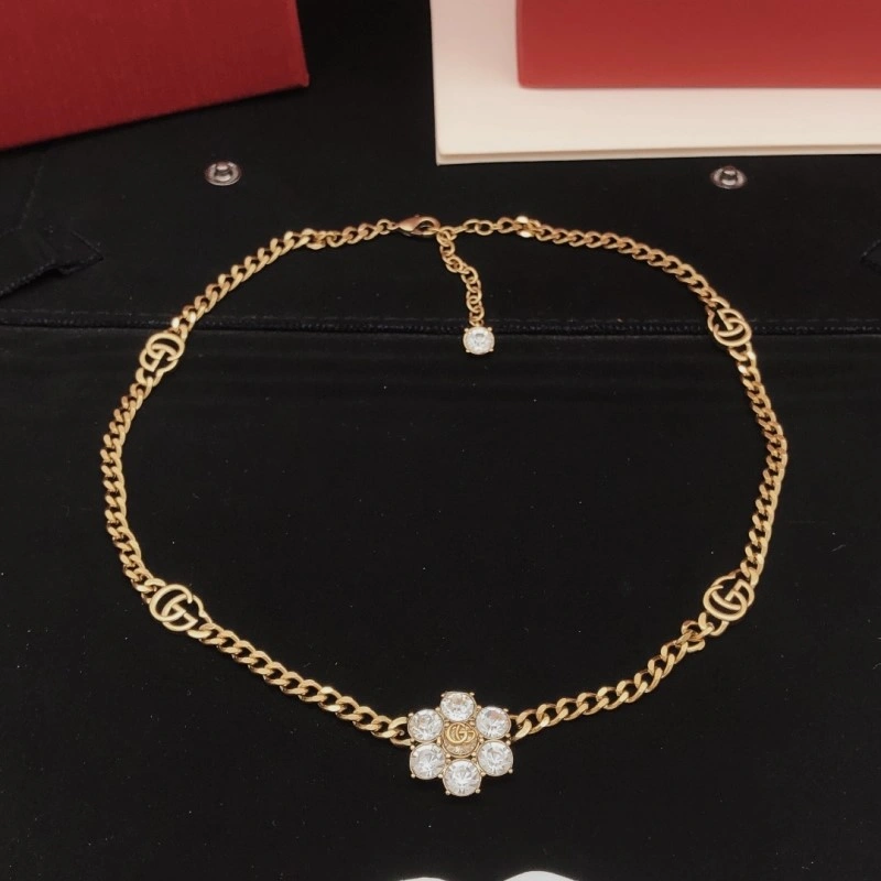 Chic Gucci Necklaces 243039
