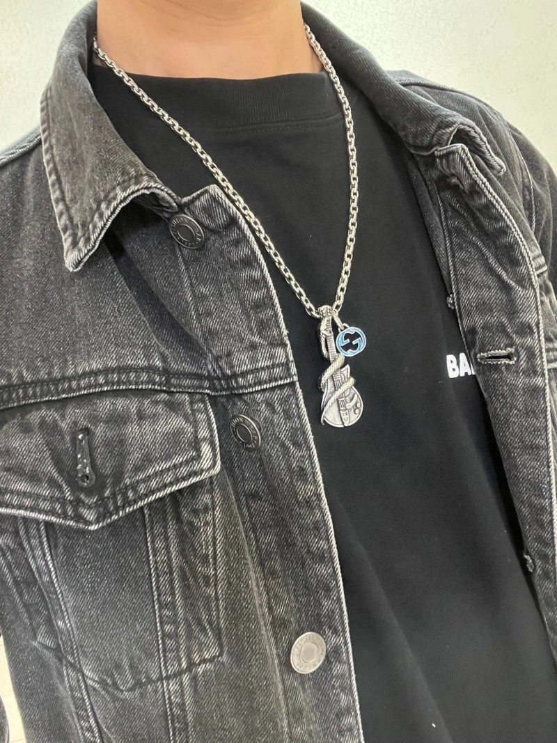 Stylish Gucci Necklaces 243032
