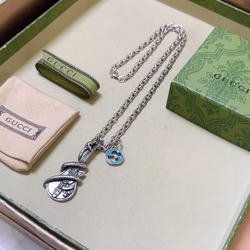 Stylish Gucci Necklaces 243032