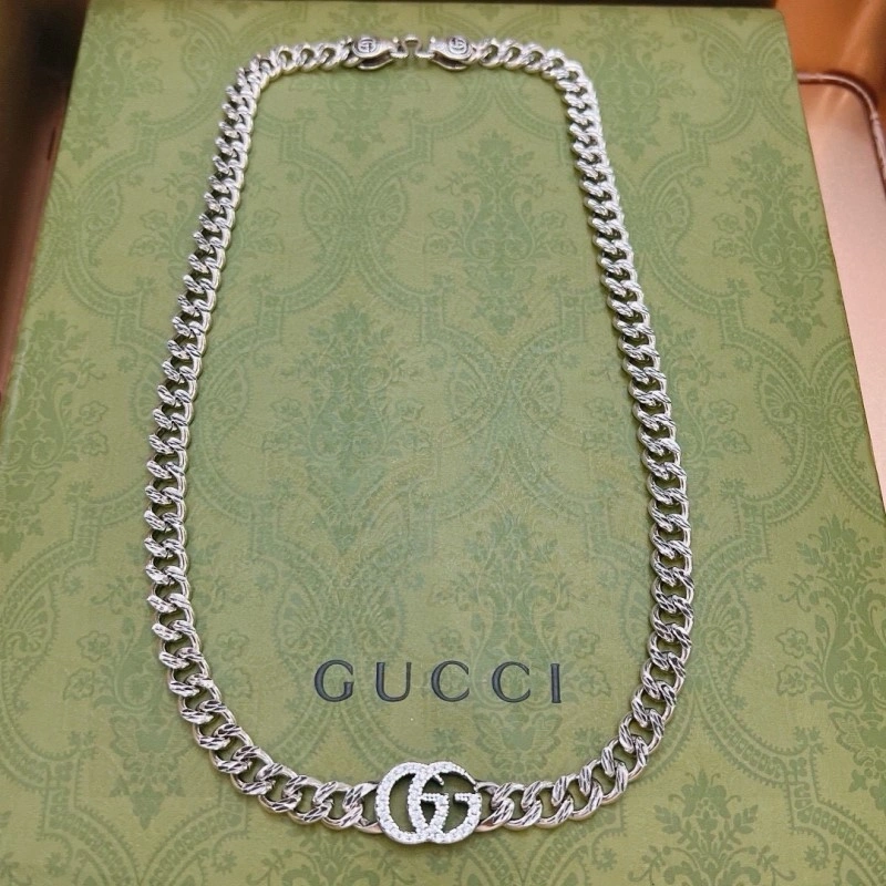 Supportive Gucci Necklaces 243030