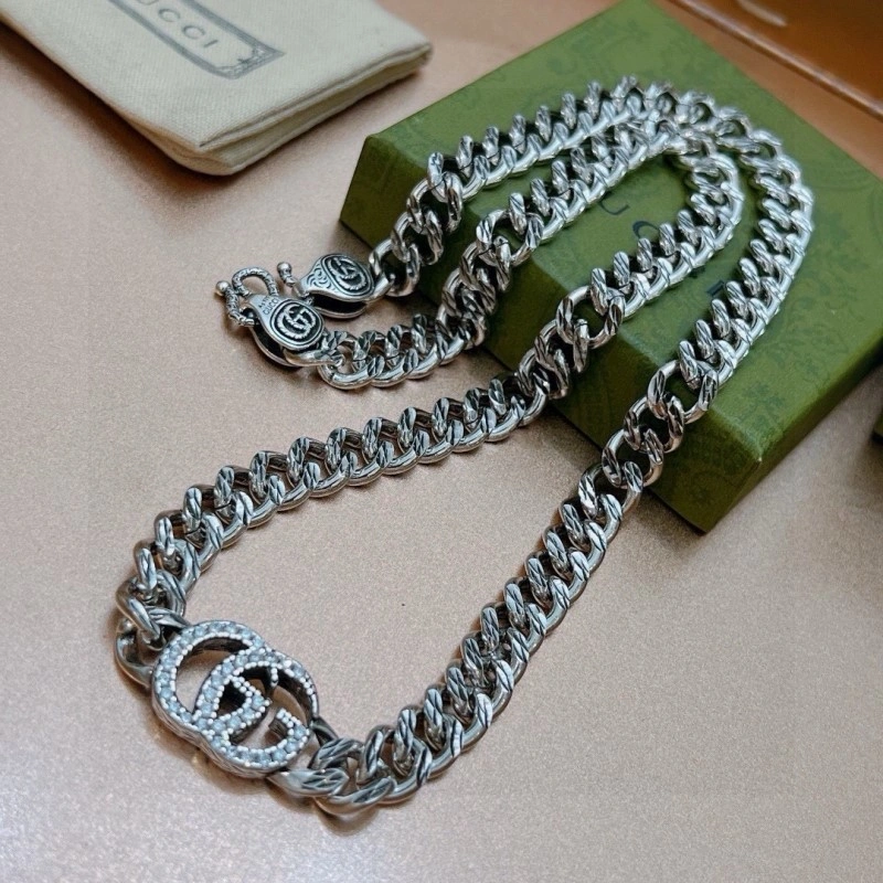 Supportive Gucci Necklaces 243030