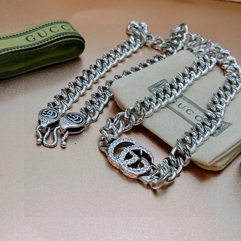 Supportive Gucci Necklaces 243030