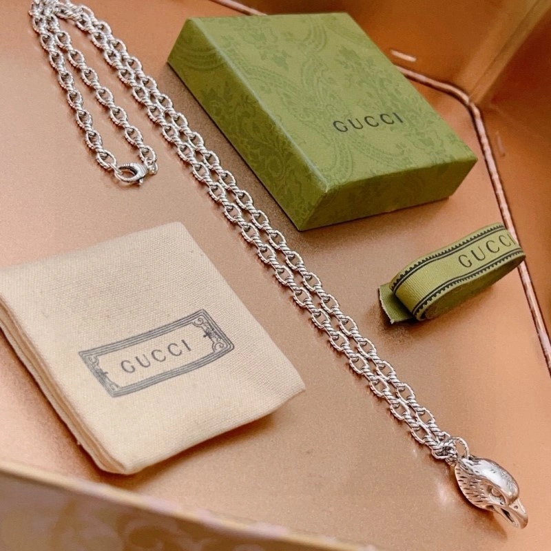 Gucci Necklaces Comfortable 243020