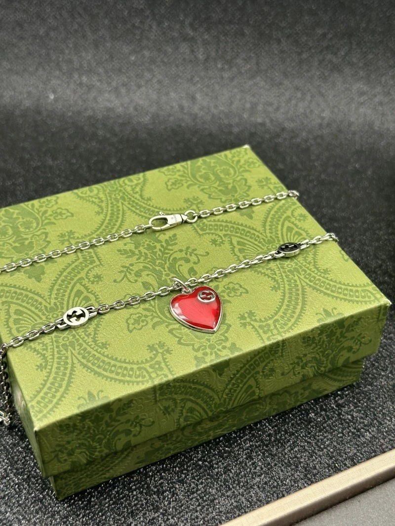 Snug Gucci Necklaces 242979