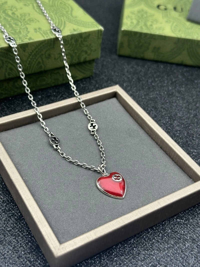Snug Gucci Necklaces 242979