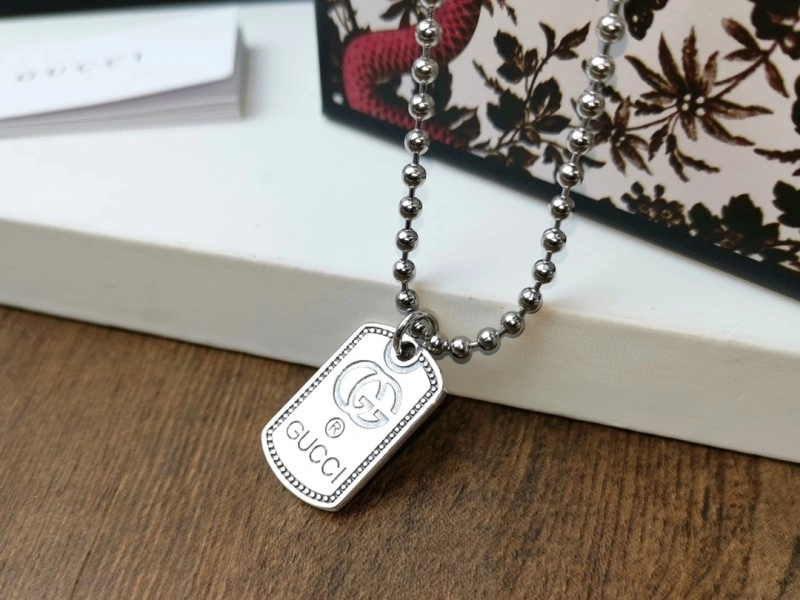 Stylish Gucci Necklaces 242954