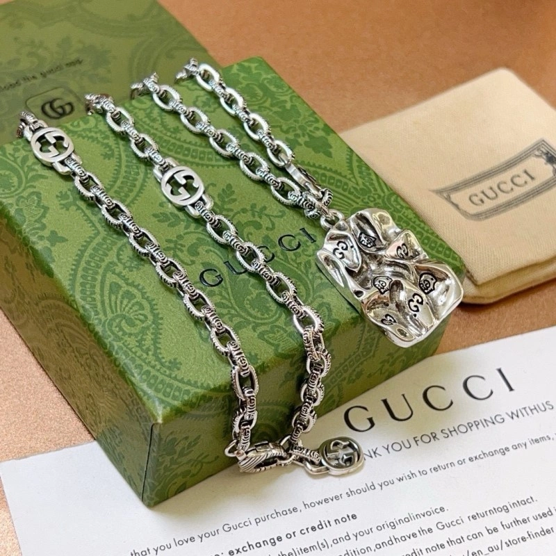 Bright Gucci Necklaces 242943