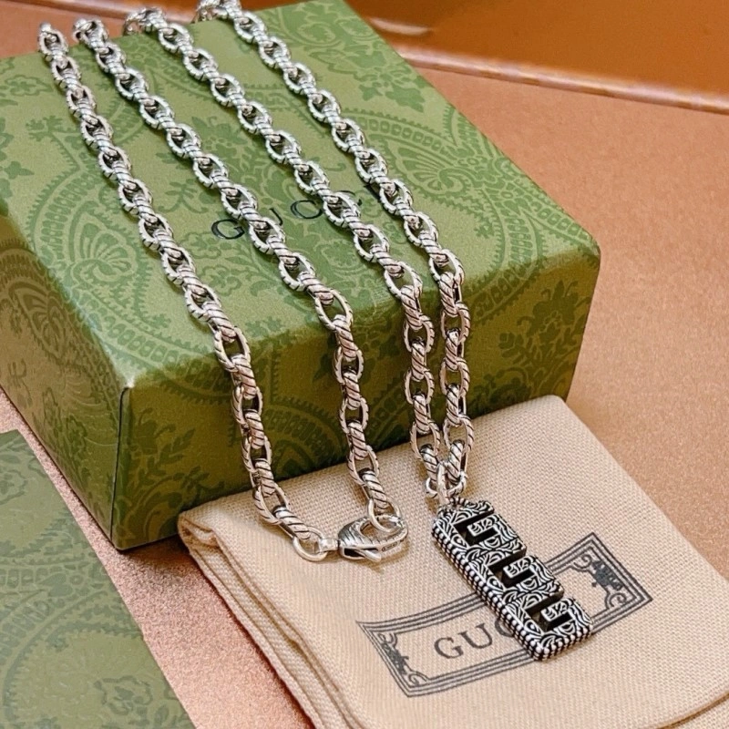 Cozy Gucci Necklaces 242935