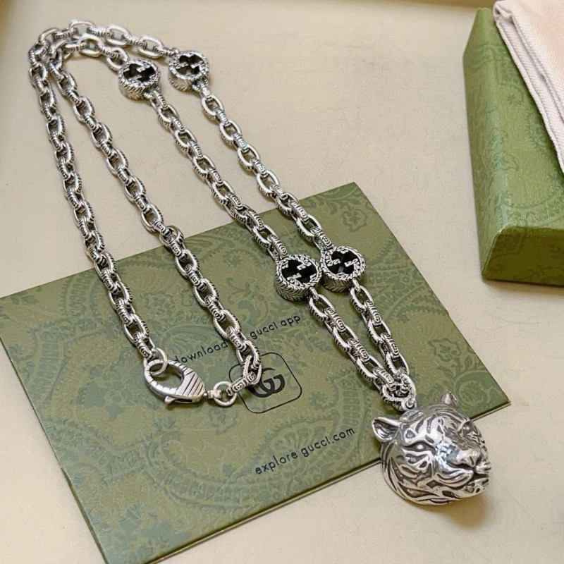 Timeless Gucci Necklaces 242932
