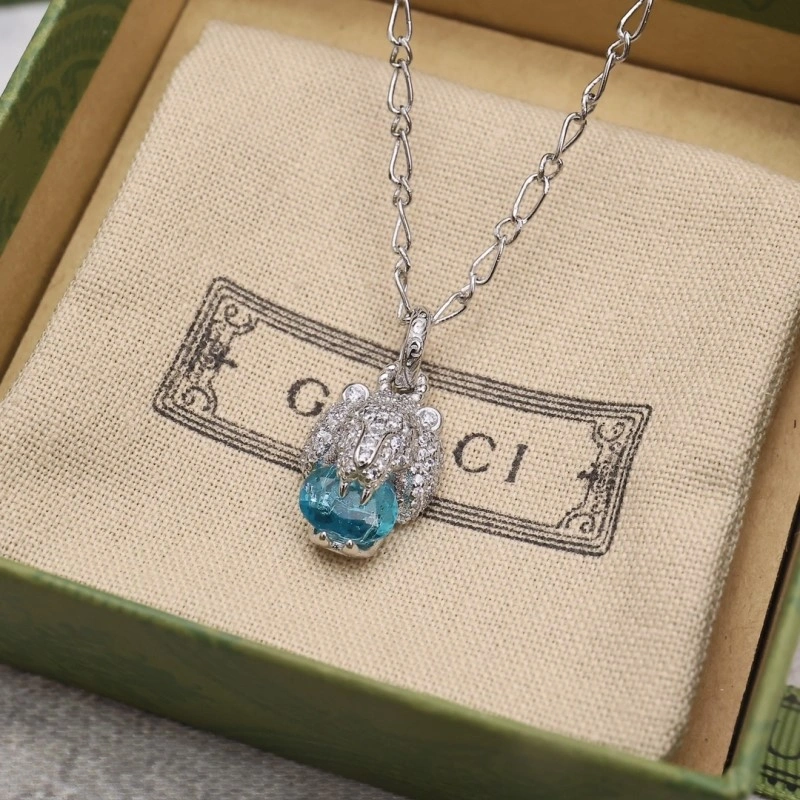 Gucci Necklaces Sleek 242919