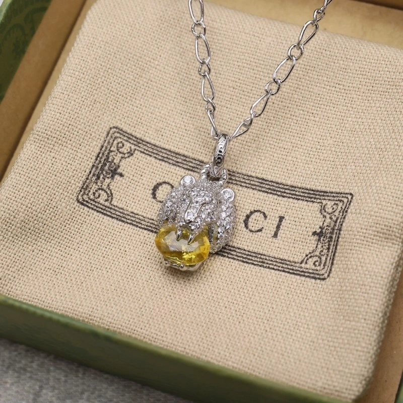 Gucci Necklaces Sleek 242919