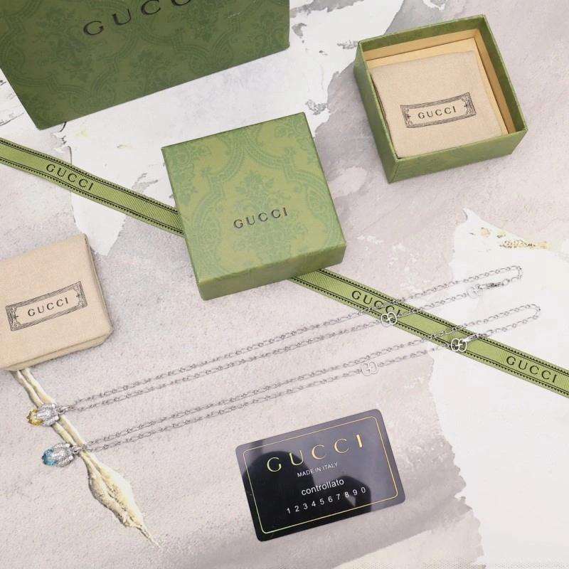 Gucci Necklaces Sleek 242919