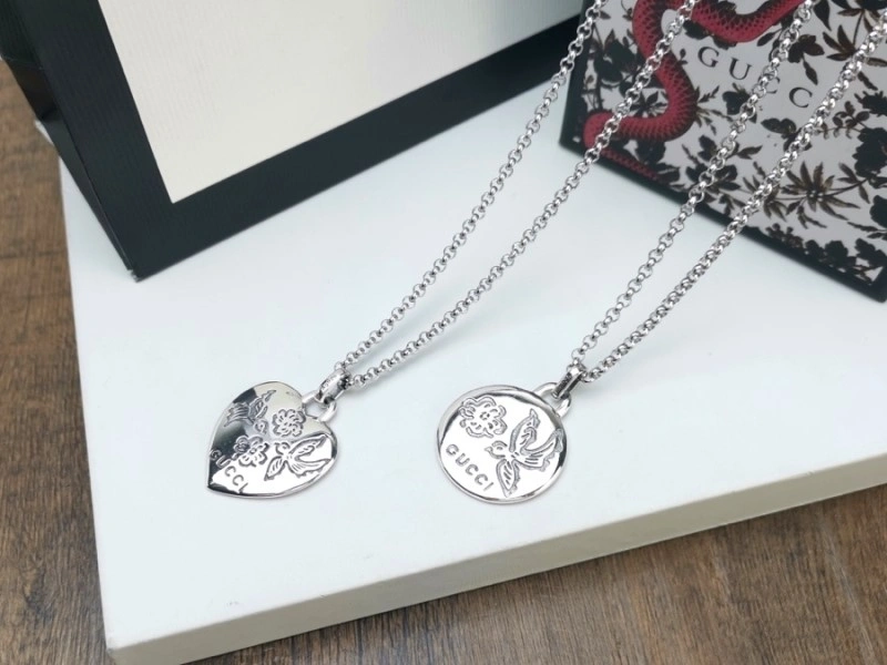 ComfortFit Gucci Necklaces 242917
