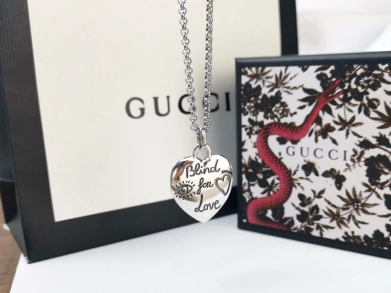 ComfortFit Gucci Necklaces 242917