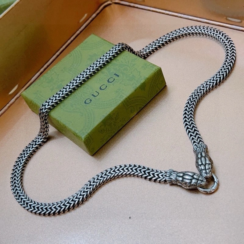 Stylish Gucci Necklaces 242905