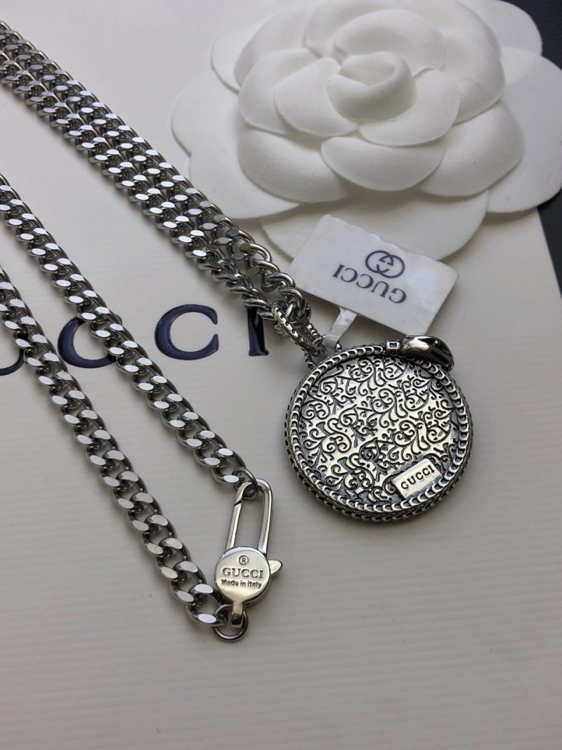 Contemporary Gucci Necklaces 242897
