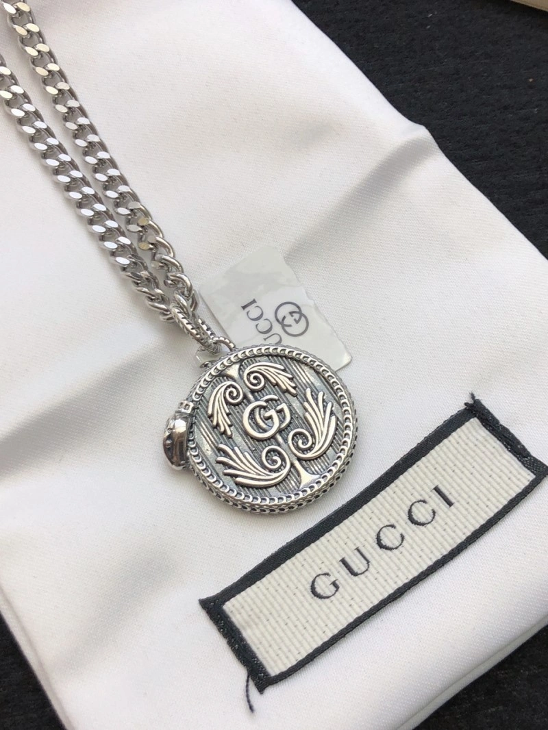 Contemporary Gucci Necklaces 242897