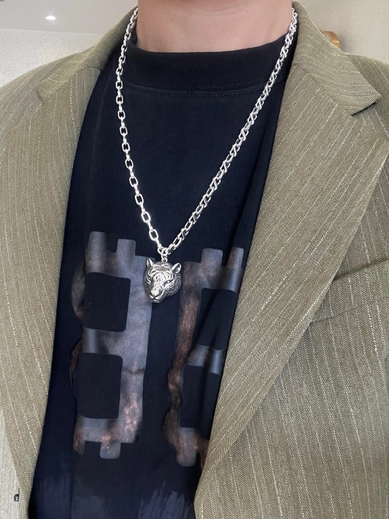 Comfortable Gucci Necklaces 242876