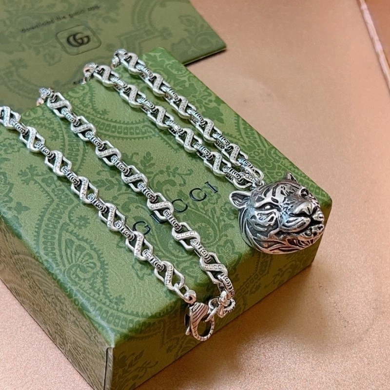 Comfortable Gucci Necklaces 242876