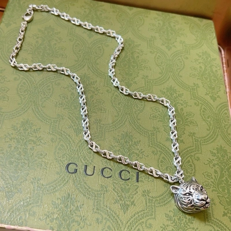 Comfortable Gucci Necklaces 242876