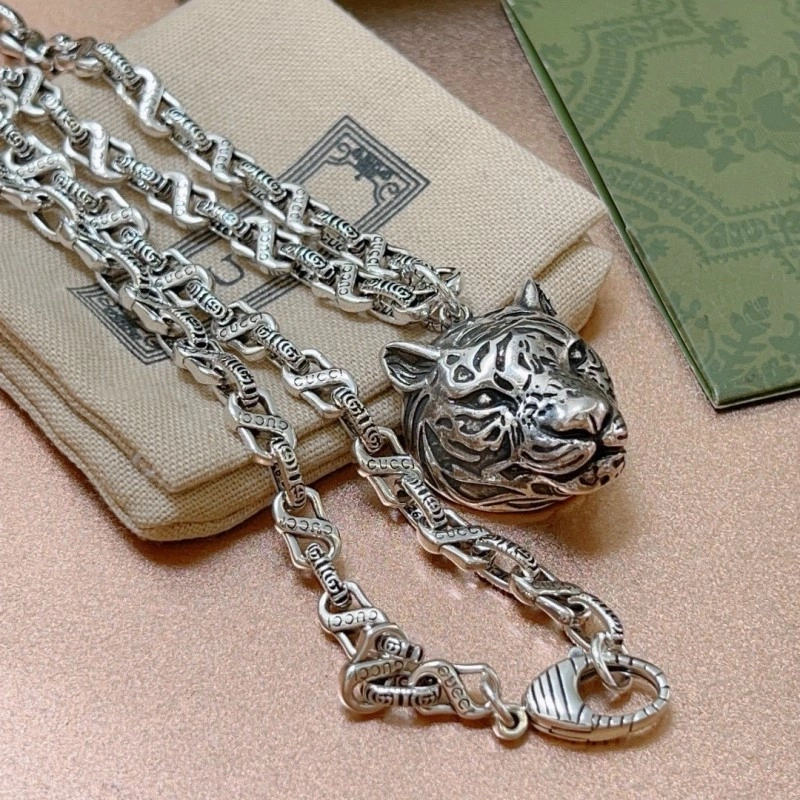 Comfortable Gucci Necklaces 242876