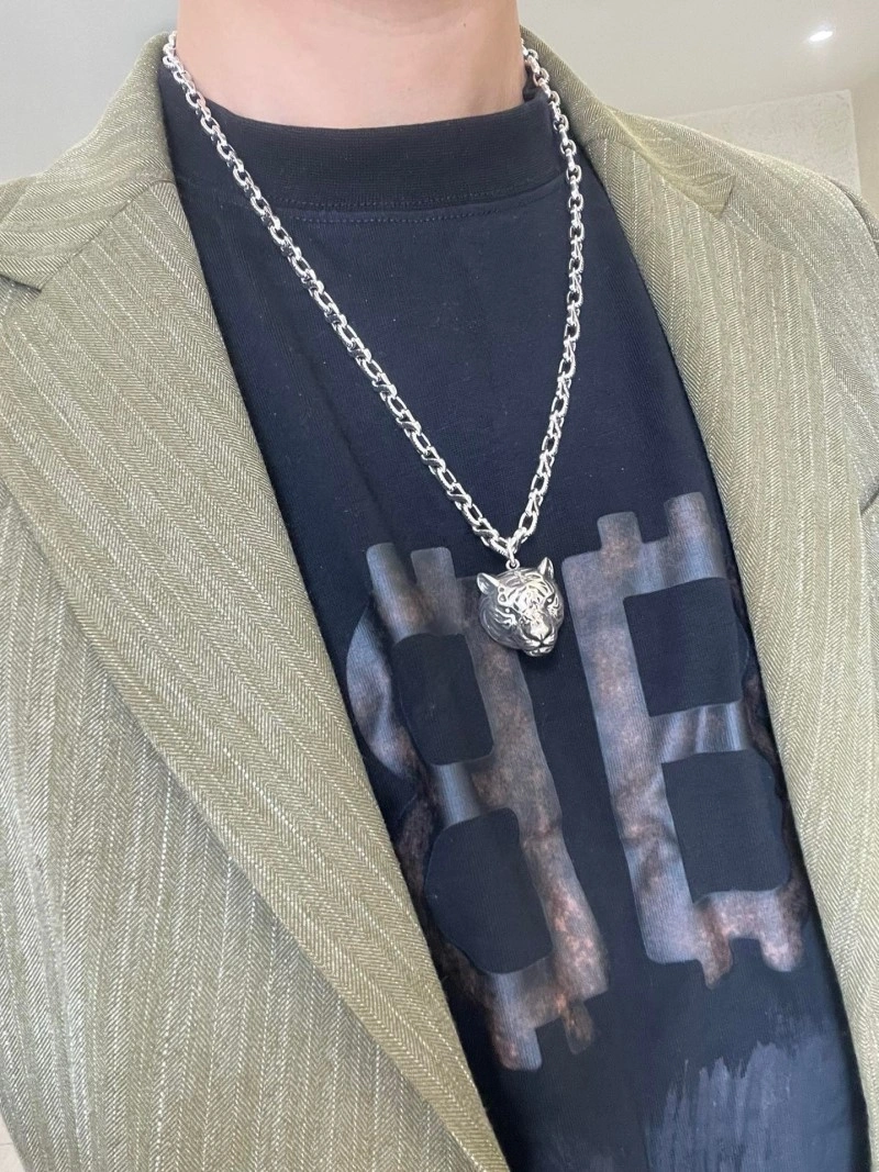 Comfortable Gucci Necklaces 242876