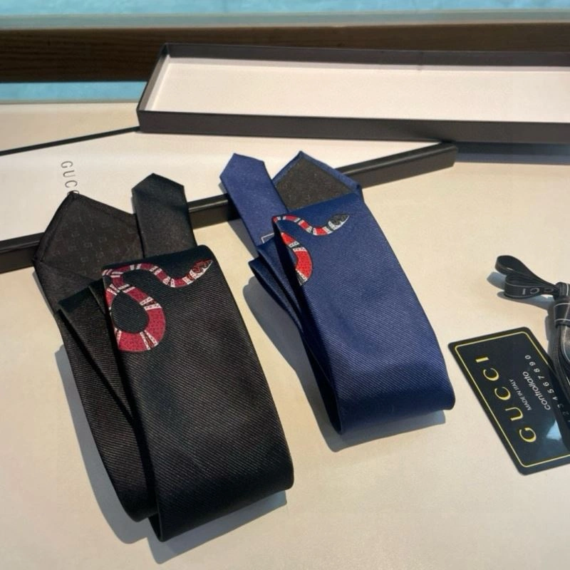 Gucci Neckties UrbanChic 268919