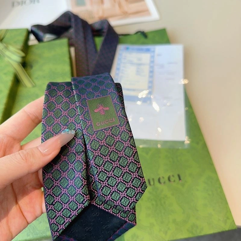 Gucci Neckties TravelReady 268901