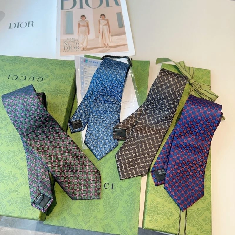 Minimalist Gucci Neckties 268902