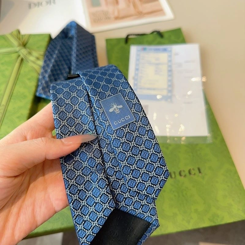 Minimalist Gucci Neckties 268902