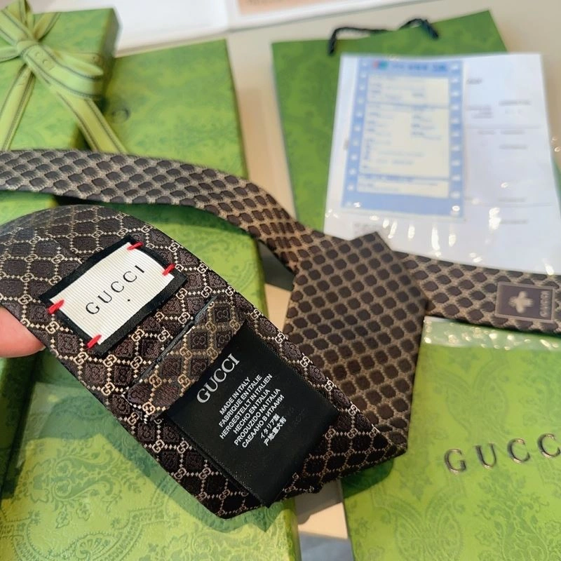 ZipUp Gucci Neckties 268914