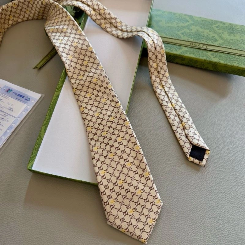 Chic Gucci Neckties 268915
