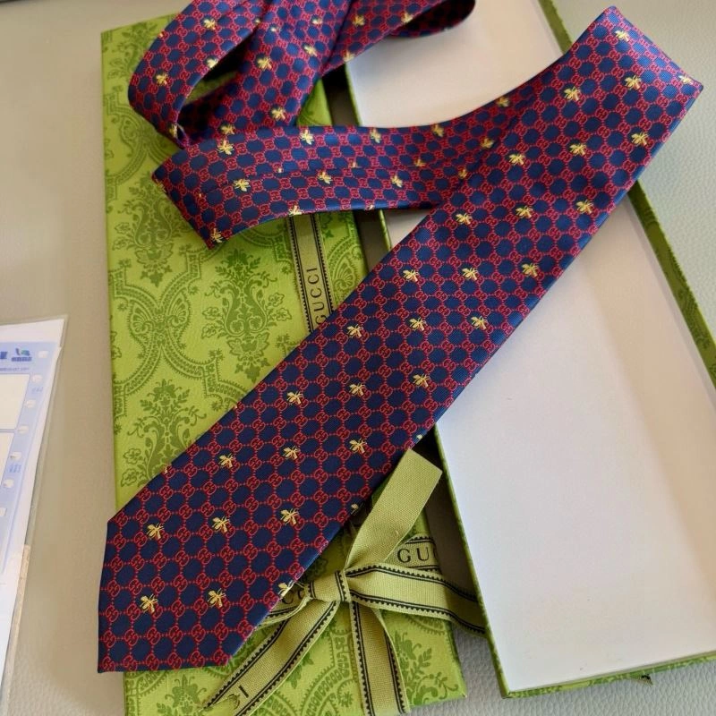 Gucci Neckties Bright 268900