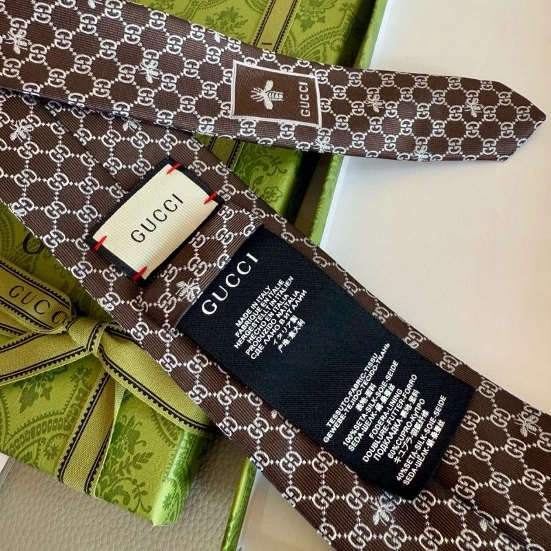 Gucci Neckties Bold 268911