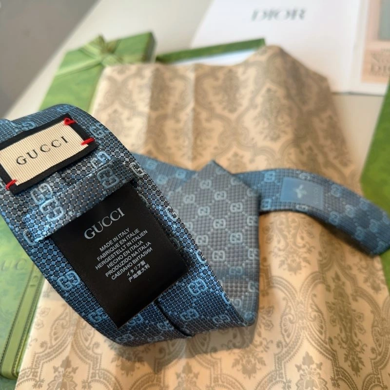 Effortless Gucci Neckties 268891