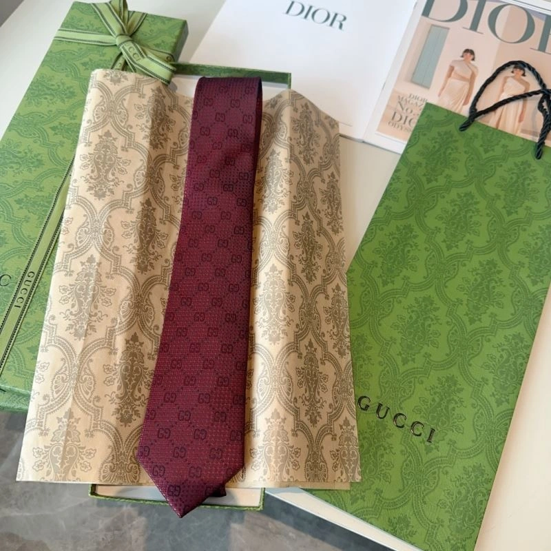Gucci Neckties SmoothTexture 268894