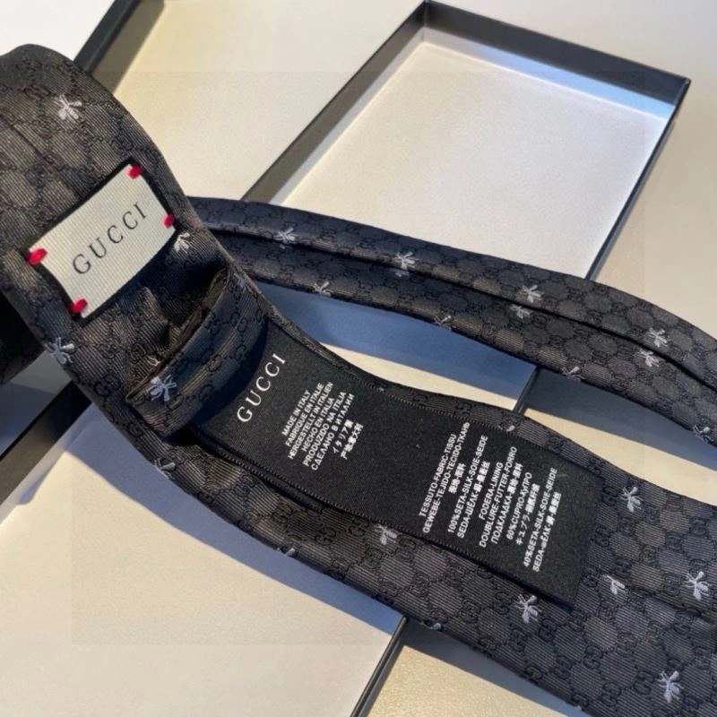 Gucci Neckties Flexible 268917